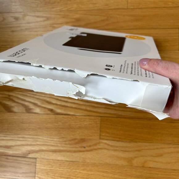 Wacom Intuos Creative Pen Bluetooth Tablet Medium - Black OPEN BOX - Picture 4 of 6